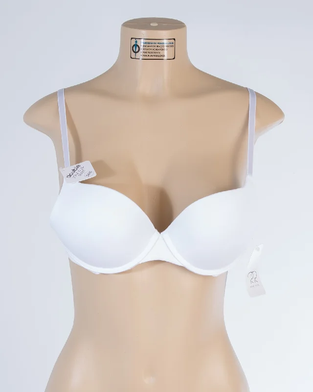 seamless nursing bra with easy-access clipsVoluptuous and Voluminous