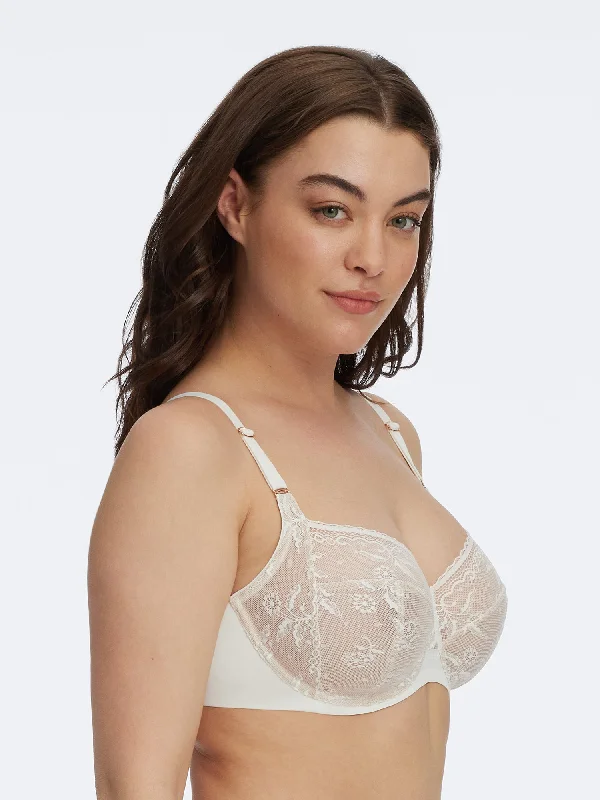 seamless bra with soft cups for all-day comfortLacy Side Support Bra