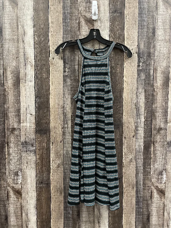 Women's Narrow Collar DressesStriped Pattern Dress Casual Short Hollister, Size M