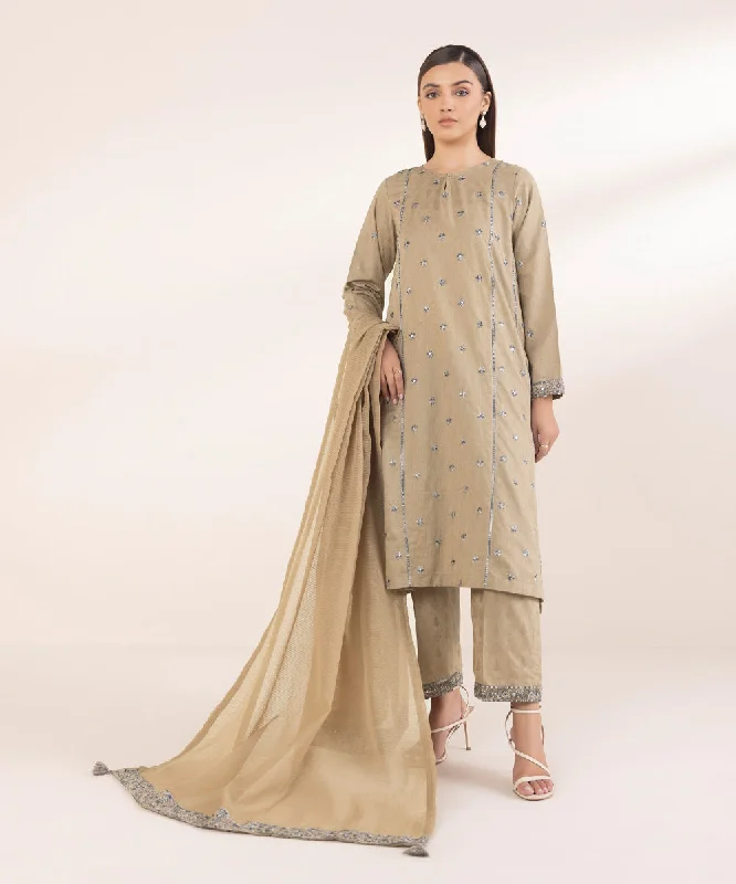 women's pajamas for a good night's sleepEmbroidered Karandi Dupatta